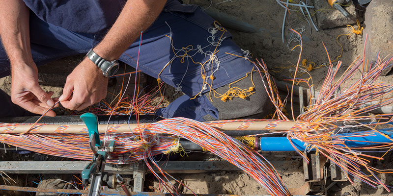 How to Tell if You Need Fiber Optic Cable Repair | GP ...